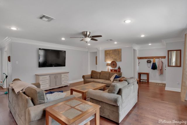 4719 Gilbert Drive, Shreveport, LA 71106