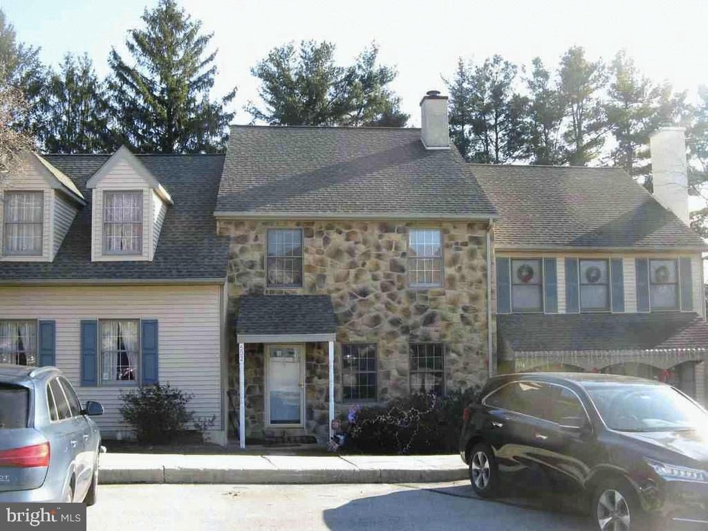 502 PICKERING STATION DR, Chester Springs, PA 19425