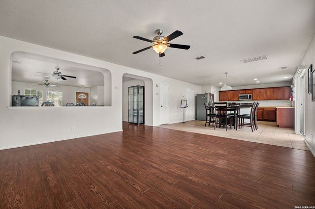 7207 Avery, Live Oak, TX 78233