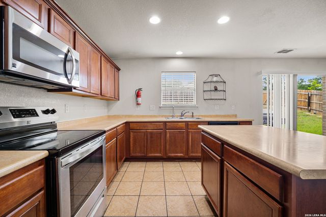 7207 Avery, Live Oak, TX 78233