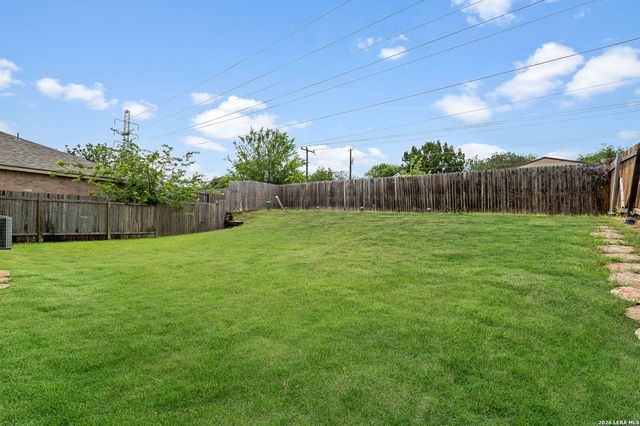 7207 Avery, Live Oak, TX 78233