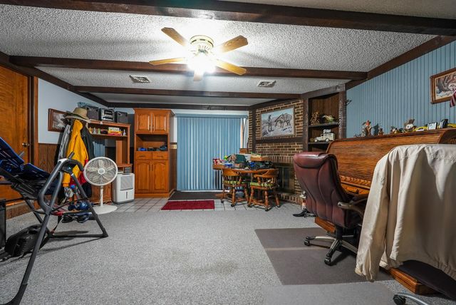 1305 N Country Club Rd, El Dorado, KS 67042