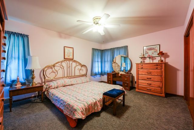 1305 N Country Club Rd, El Dorado, KS 67042