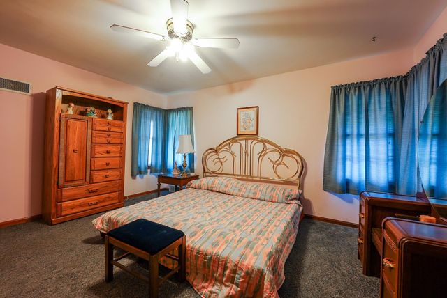 1305 N Country Club Rd, El Dorado, KS 67042