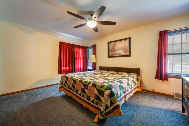 1305 N Country Club Rd, El Dorado, KS 67042