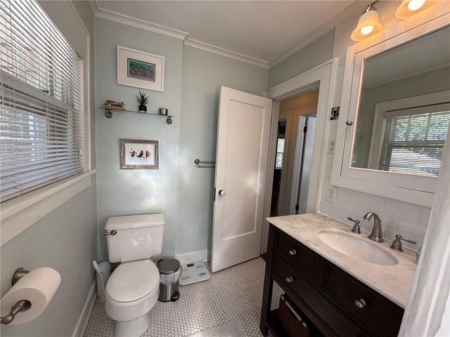 450 W 62nd Terrace, Kansas City, MO 64113