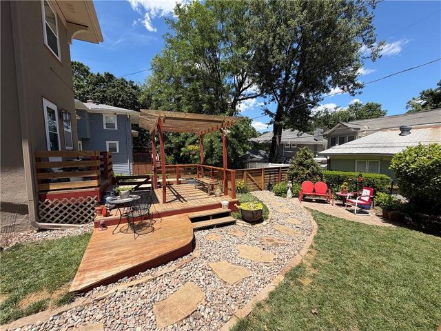 450 W 62nd Terrace, Kansas City, MO 64113
