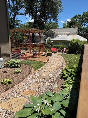 450 W 62nd Terrace, Kansas City, MO 64113