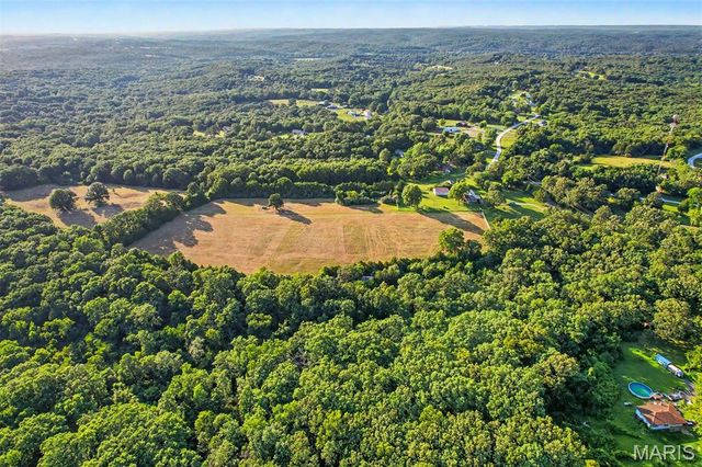 12621 Hyfield Road, De Soto, MO 63020