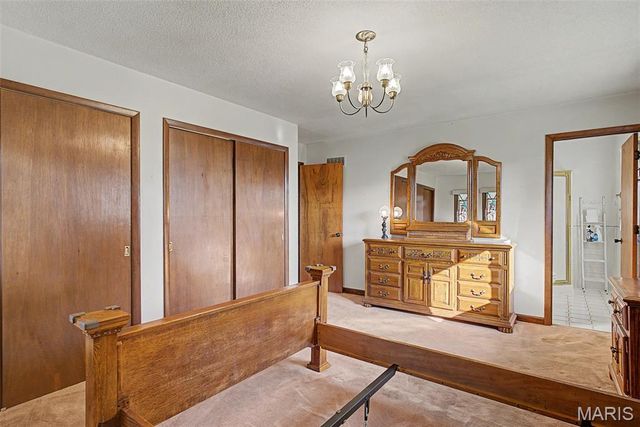 12621 Hyfield Road, De Soto, MO 63020