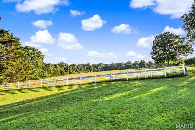 12621 Hyfield Road, De Soto, MO 63020