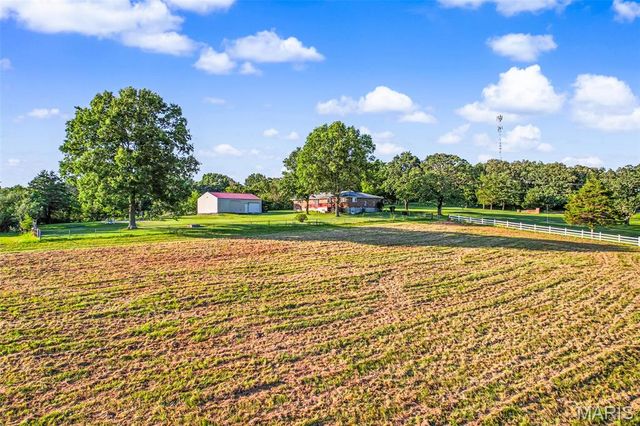 12621 Hyfield Road, De Soto, MO 63020