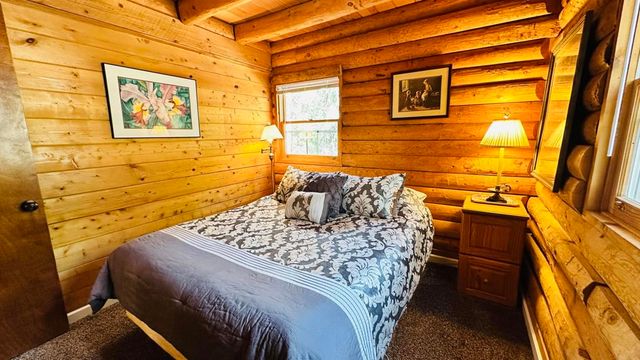 53341 Sherman Drive, Idyllwild, CA 92549