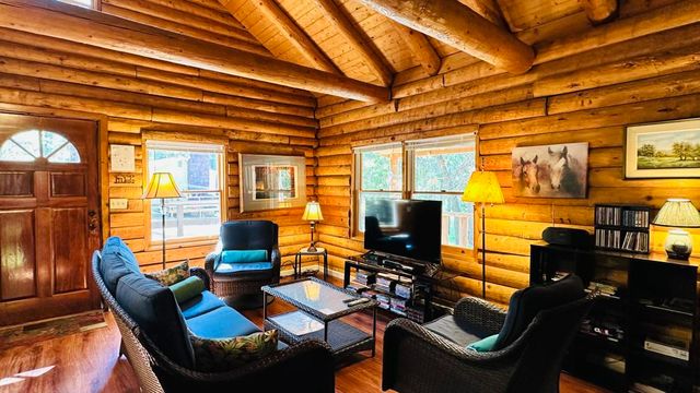 53341 Sherman Drive, Idyllwild, CA 92549