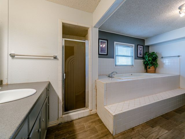 510 N Terrell St, Midland, TX 79701