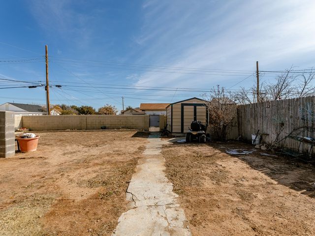 510 N Terrell St, Midland, TX 79701