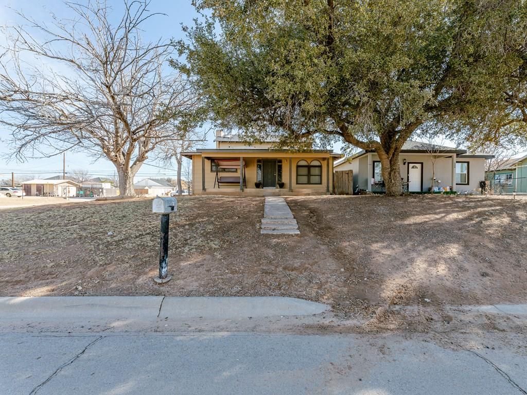 510 N Terrell St, Midland, TX 79701