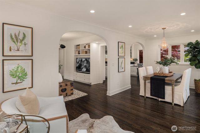 1206 37th Avenue E, Seattle, WA 98112