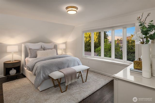 1206 37th Avenue E, Seattle, WA 98112