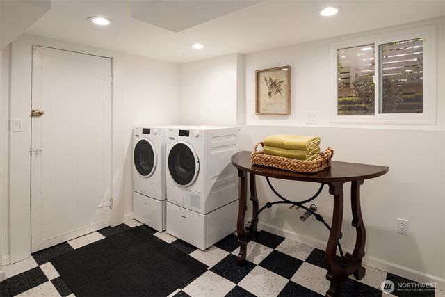 1206 37th Avenue E, Seattle, WA 98112