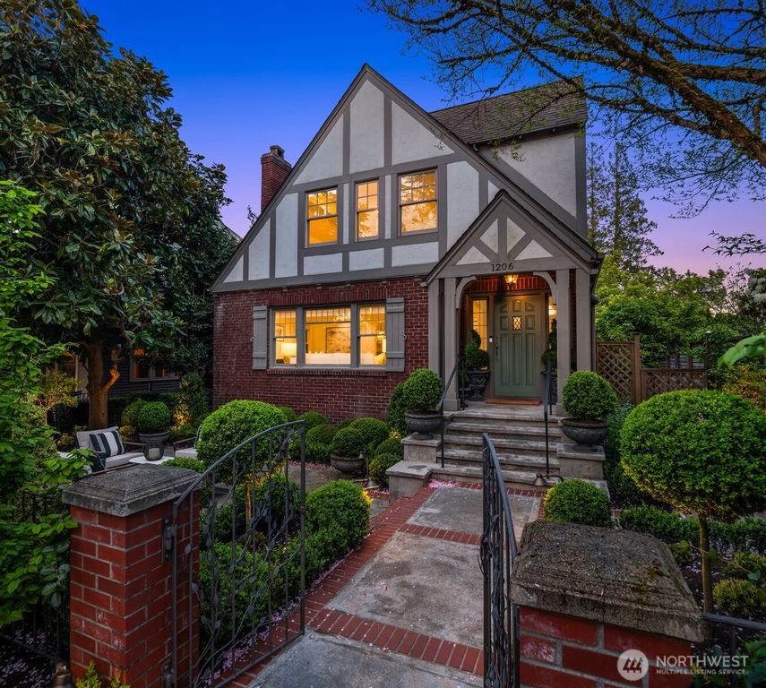 1206 37th Avenue E, Seattle, WA 98112