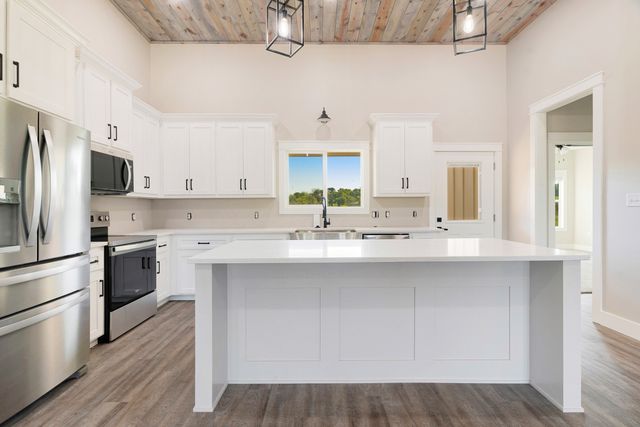 520 PR 14901, Paris, TX 75460
