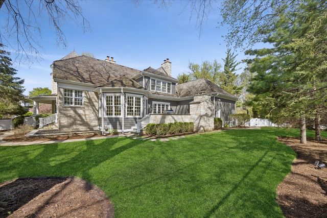 11 S Adams Street, Hinsdale, IL 60521