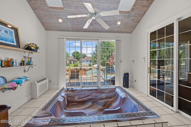 6021 Cassowary Lane, New Bern, NC 28560