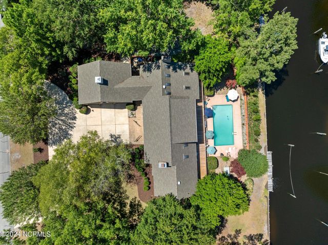 6021 Cassowary Lane, New Bern, NC 28560