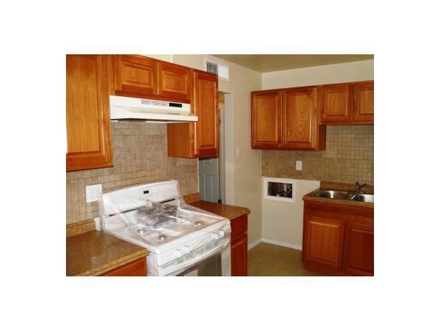 7704 SPRINGWOOD Drive, El Paso, TX 79925