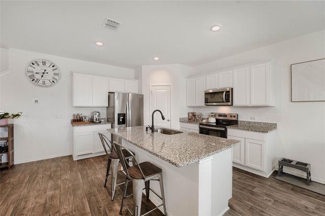 18517 Cremello DR A, Manor, TX 78653