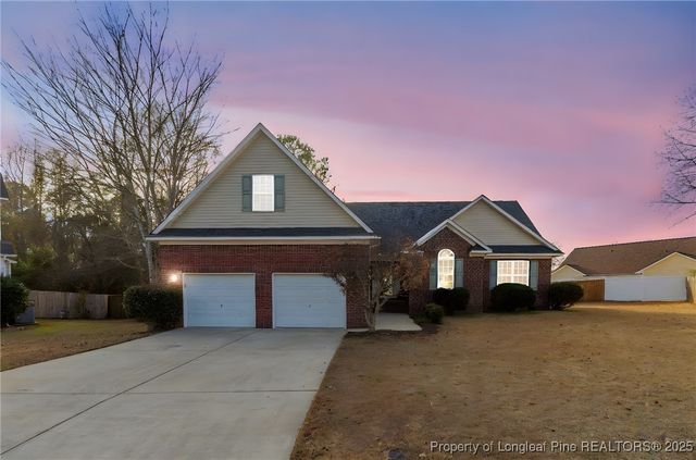 4246 Pete Warner Court, Hope Mills, NC 28348