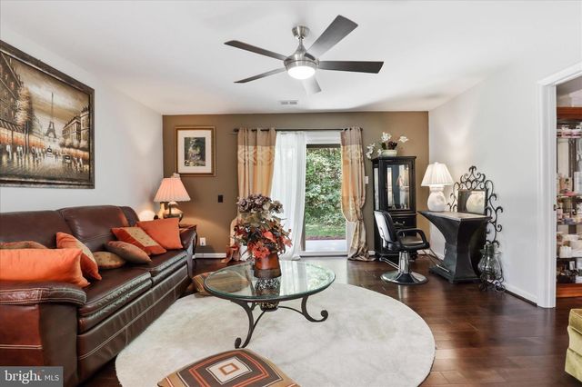 211 KEYES CT, Sterling, VA 20164