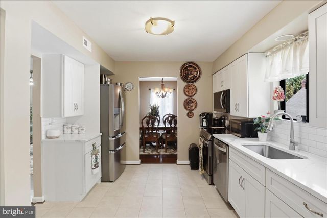211 KEYES CT, Sterling, VA 20164