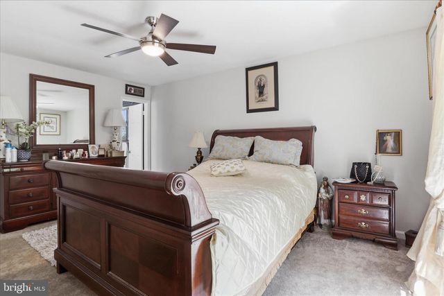 211 KEYES CT, Sterling, VA 20164