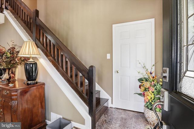 211 KEYES CT, Sterling, VA 20164