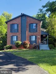 211 KEYES CT, Sterling, VA 20164