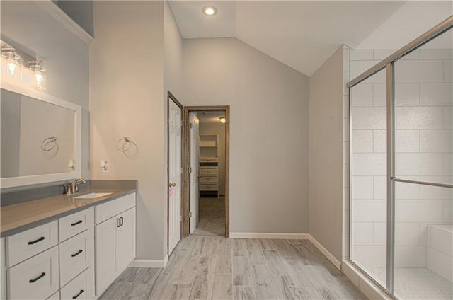 1004 Aspen Drive, Liberty, MO 64068
