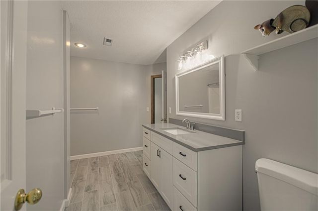 1004 Aspen Drive, Liberty, MO 64068