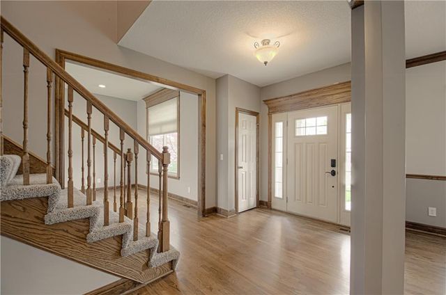 1004 Aspen Drive, Liberty, MO 64068