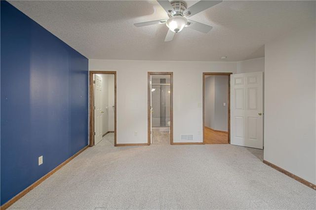 1004 Aspen Drive, Liberty, MO 64068