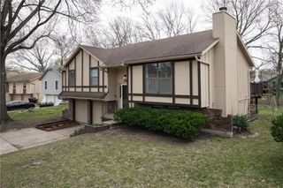17317 E 50th Terrace Court S, Independence, MO 64055