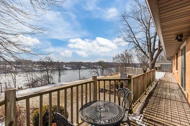 735 PARK STREET, Wrightstown, WI 54180