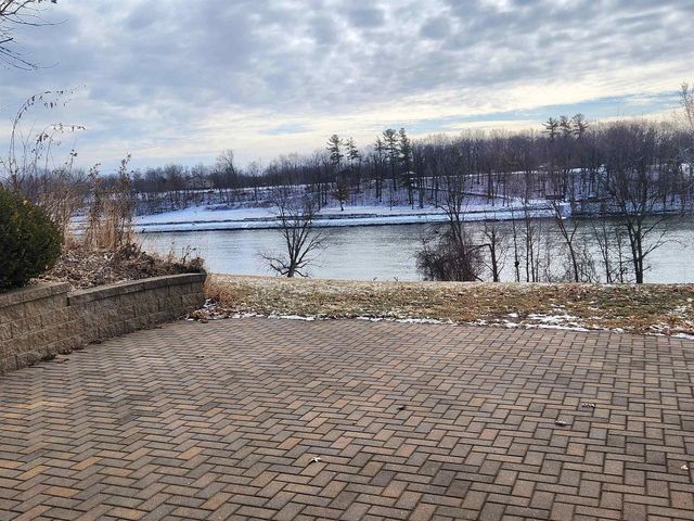 735 PARK STREET, Wrightstown, WI 54180