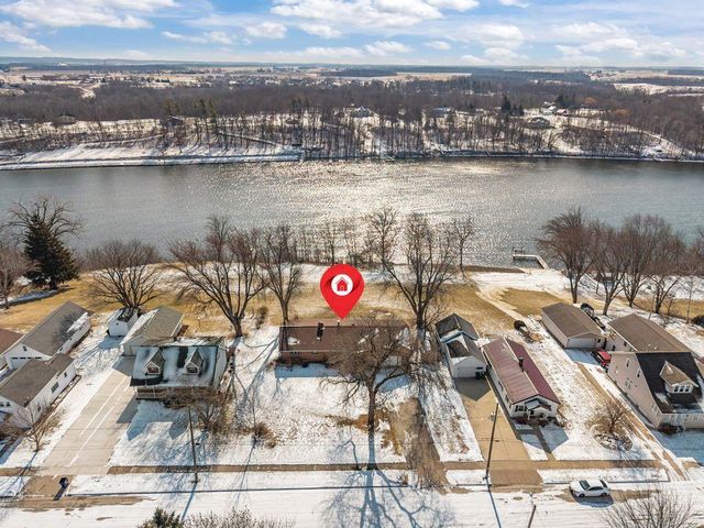 735 PARK STREET, Wrightstown, WI 54180