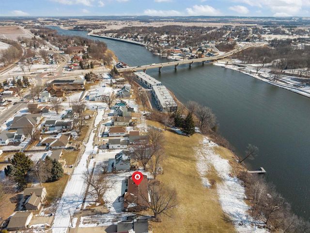 735 PARK STREET, Wrightstown, WI 54180