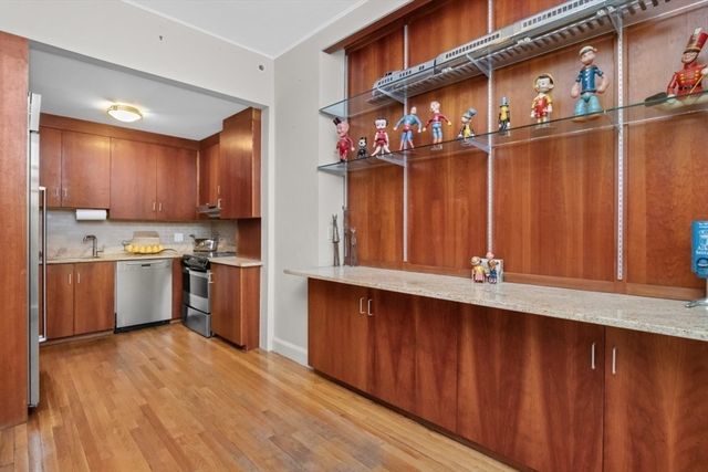 404 Beacon Street 3, Boston, MA 02115