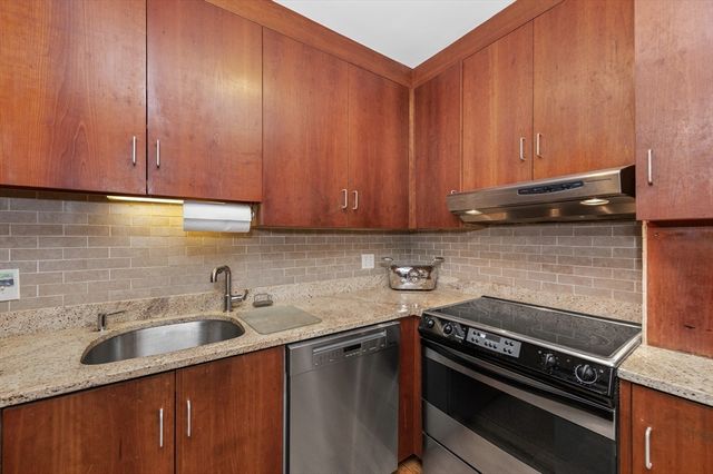 404 Beacon Street 3, Boston, MA 02115