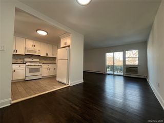 7550 Furmanville Avenue, Middle Village, NY 11379