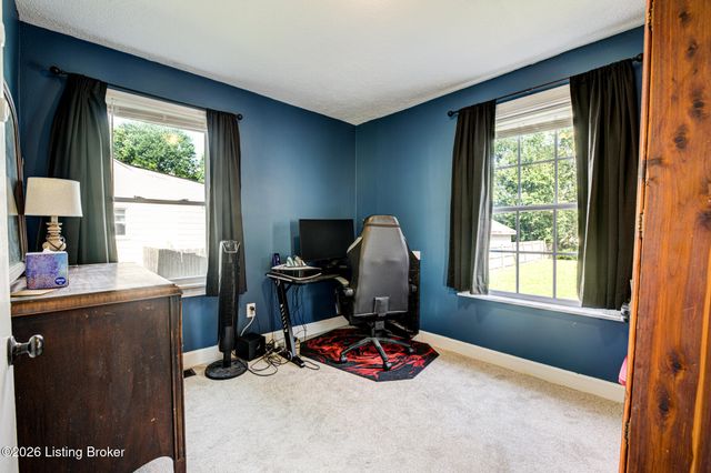 5003 Feys Dr, Louisville, KY 40216